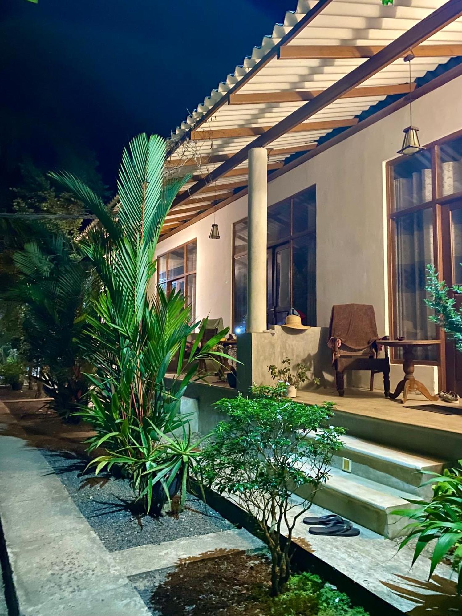 The Dale Mirissa Hotel Exterior foto